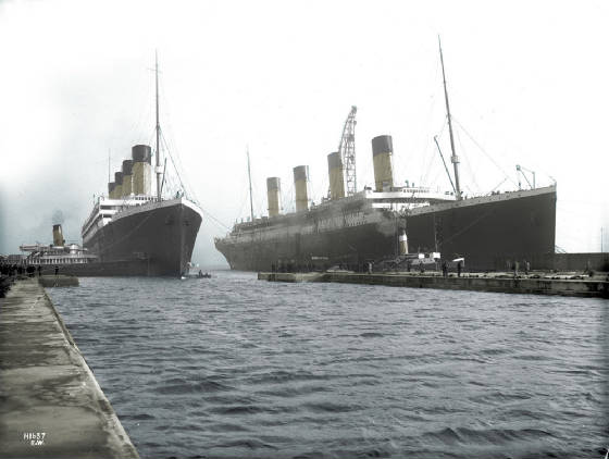 olympic_and_titanic_by_alexandratitanic1912-d2zghi0.jpg